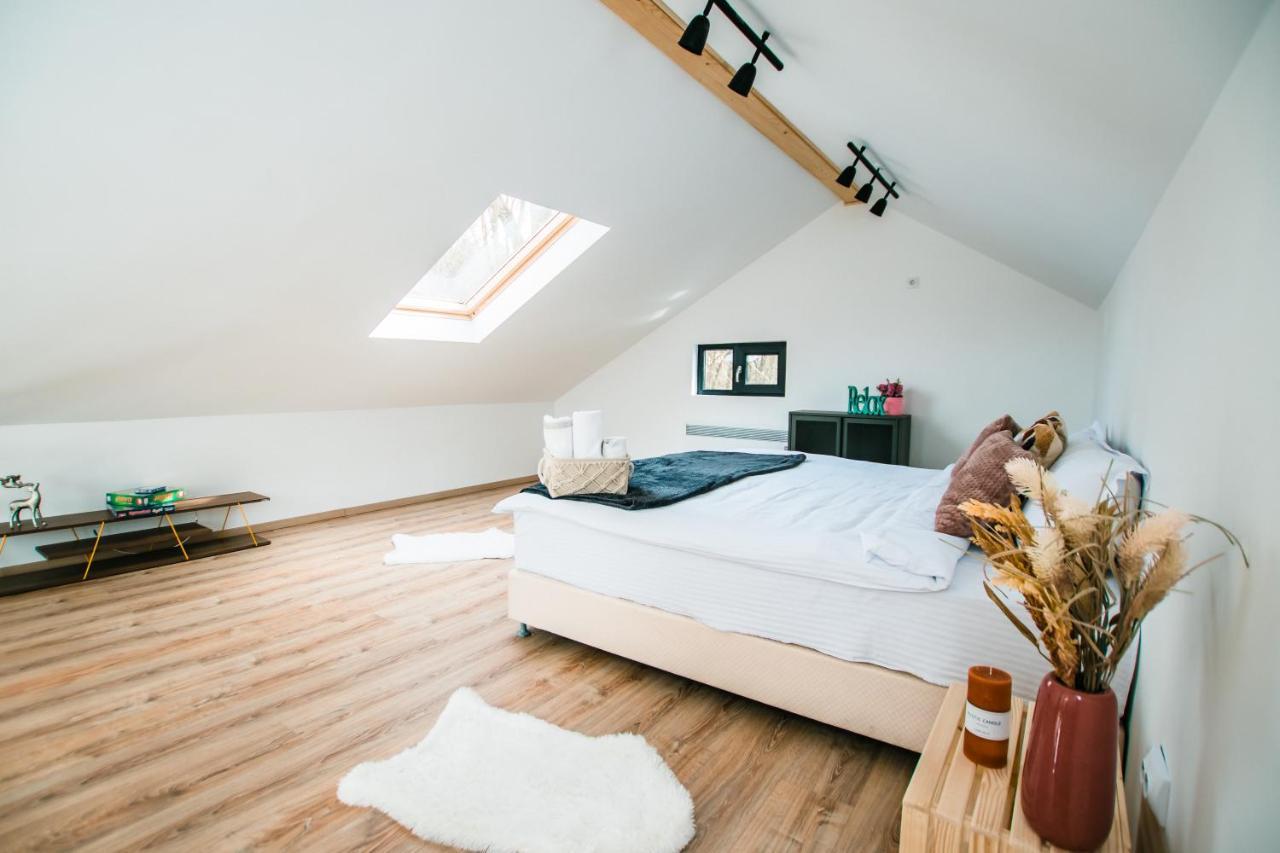 Loku' Villa Varbilau Bagian luar foto